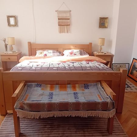 Konak Ugnji-Village Cetinje Extérieur photo