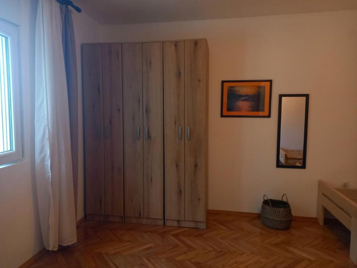 Konak Ugnji-Village Cetinje Extérieur photo