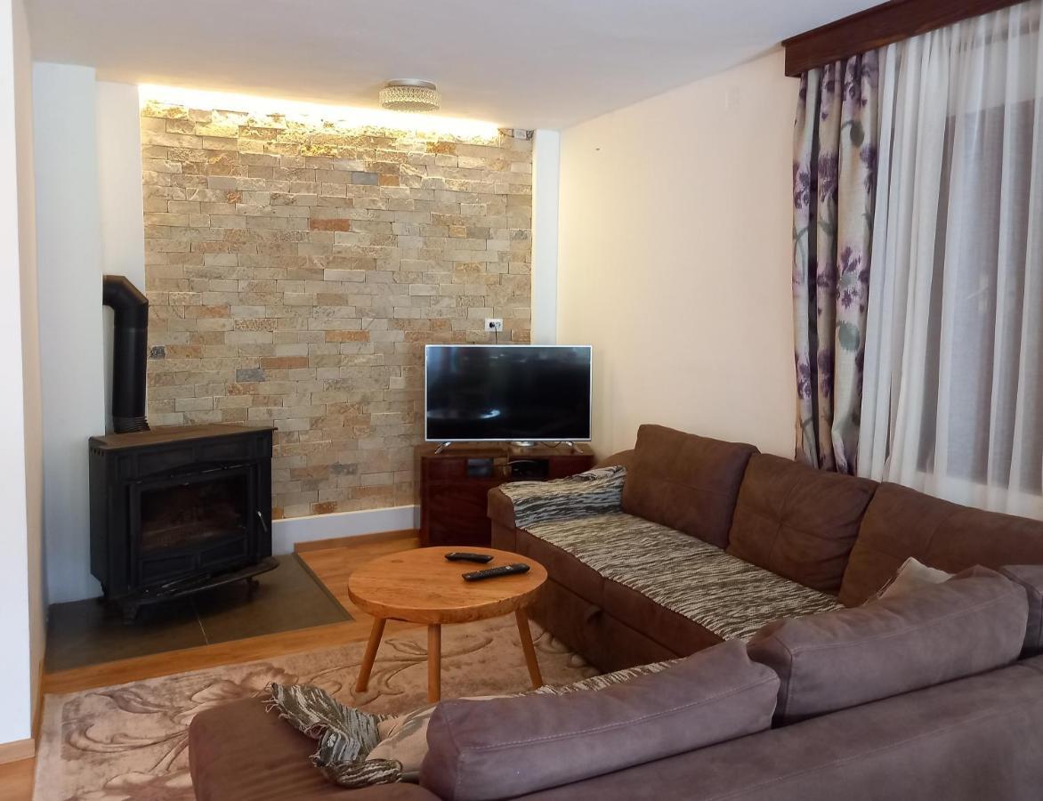 Konak Ugnji-Village Cetinje Extérieur photo
