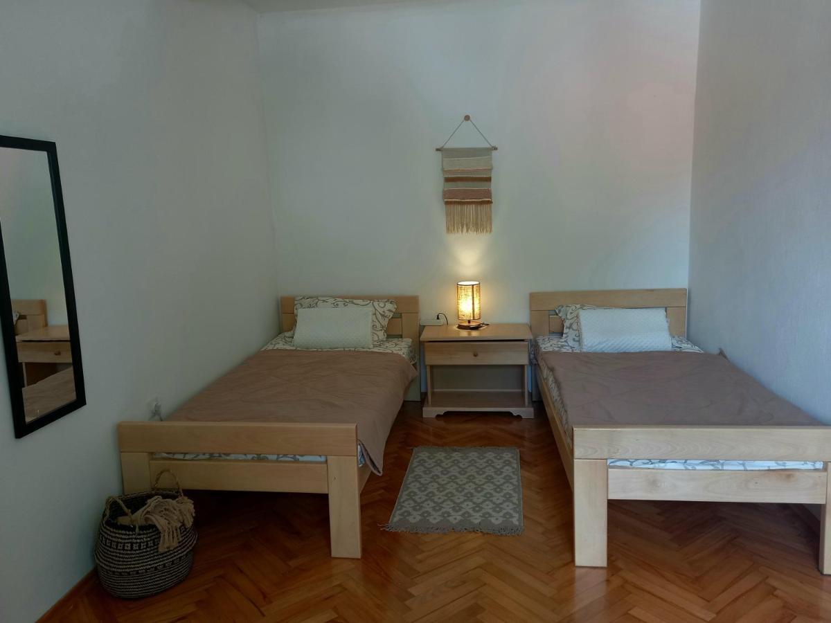 Konak Ugnji-Village Cetinje Extérieur photo