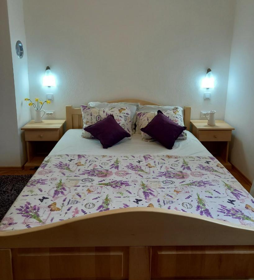 Konak Ugnji-Village Cetinje Extérieur photo