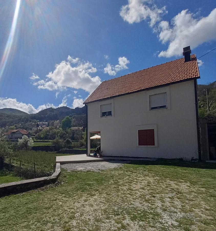 Konak Ugnji-Village Cetinje Extérieur photo