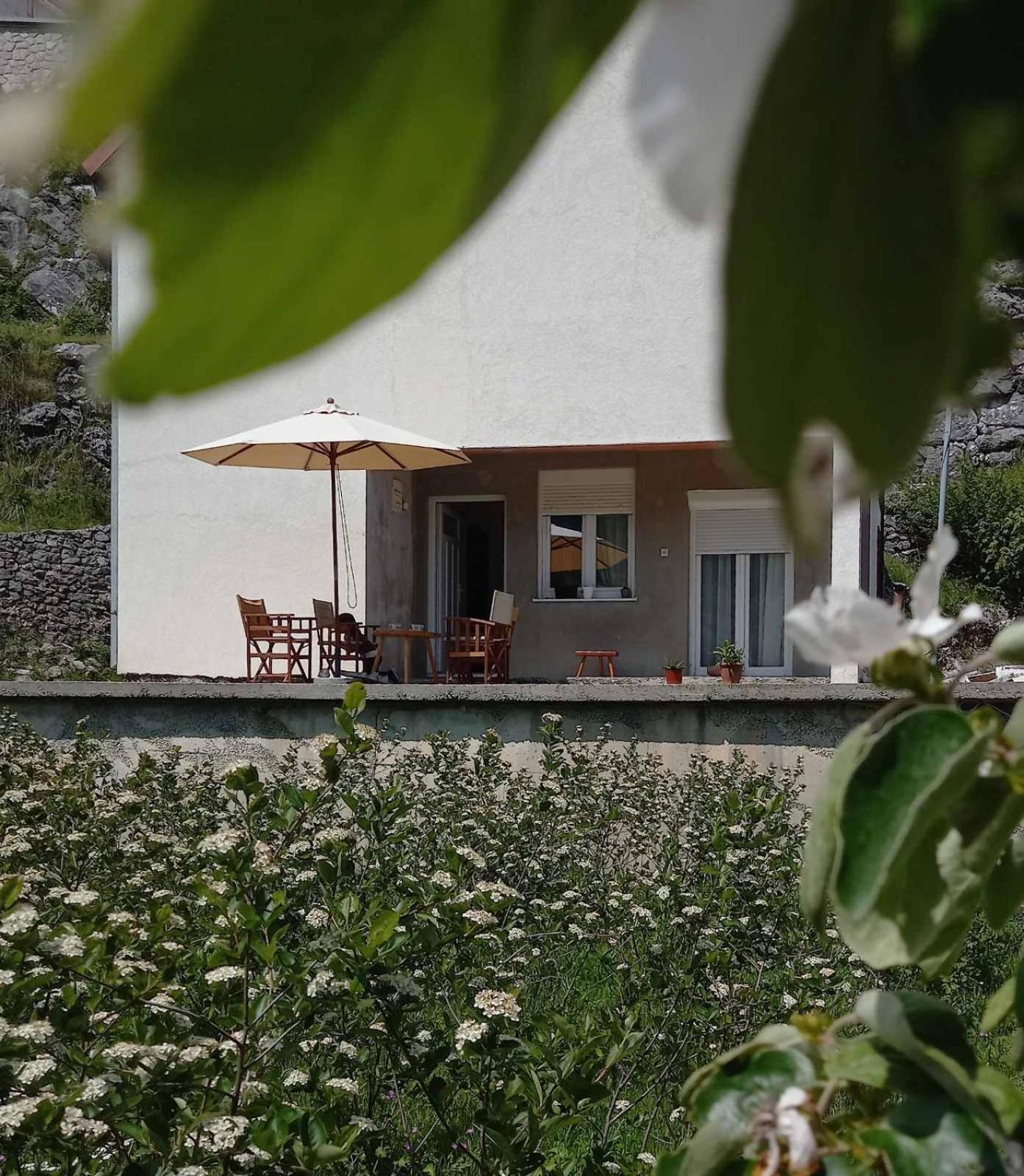 Konak Ugnji-Village Cetinje Extérieur photo