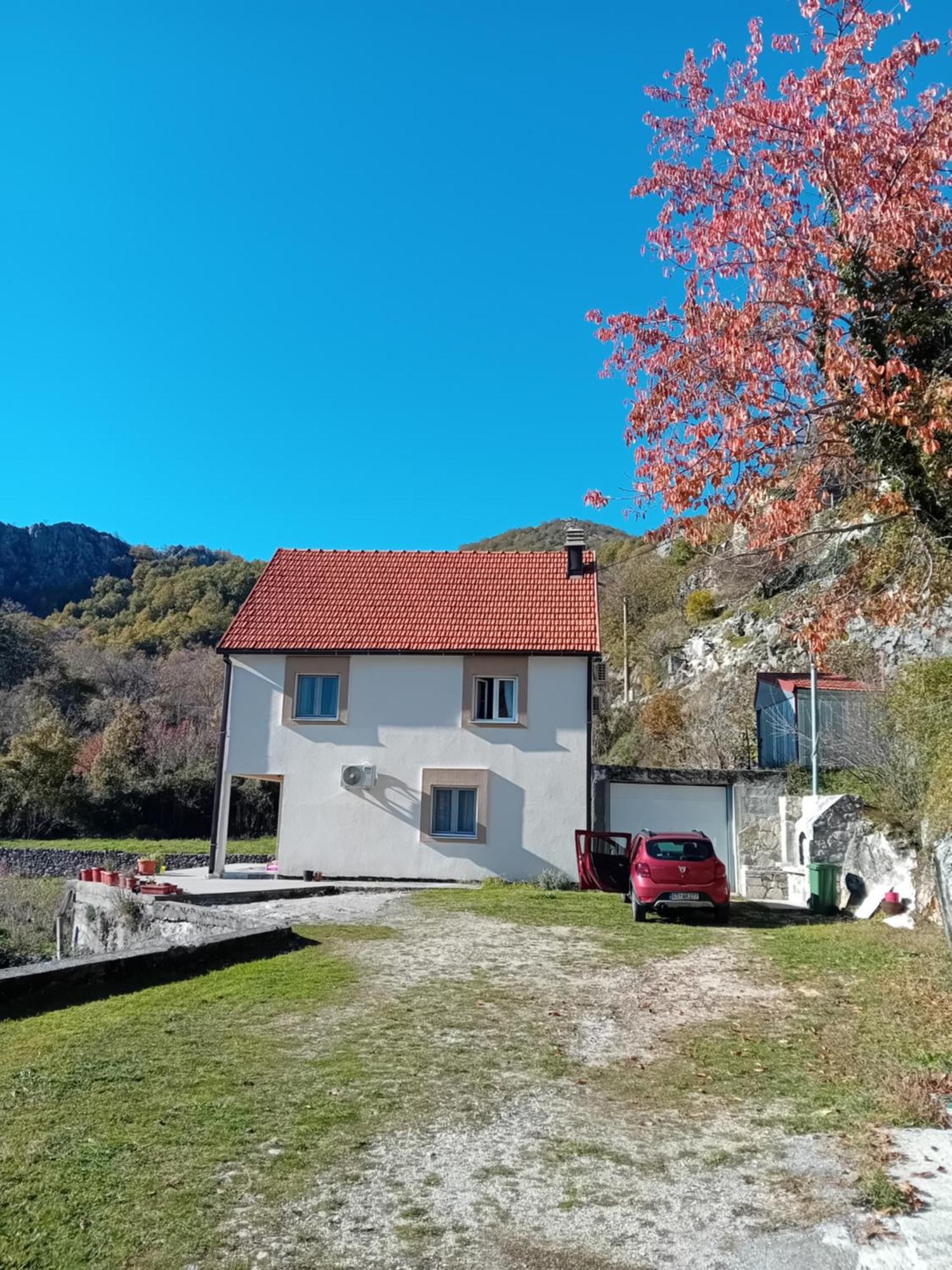 Konak Ugnji-Village Cetinje Extérieur photo